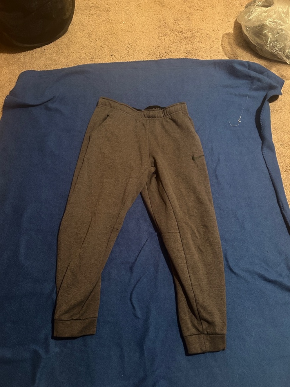 Nike Men's Gray Sweatpants Joggers